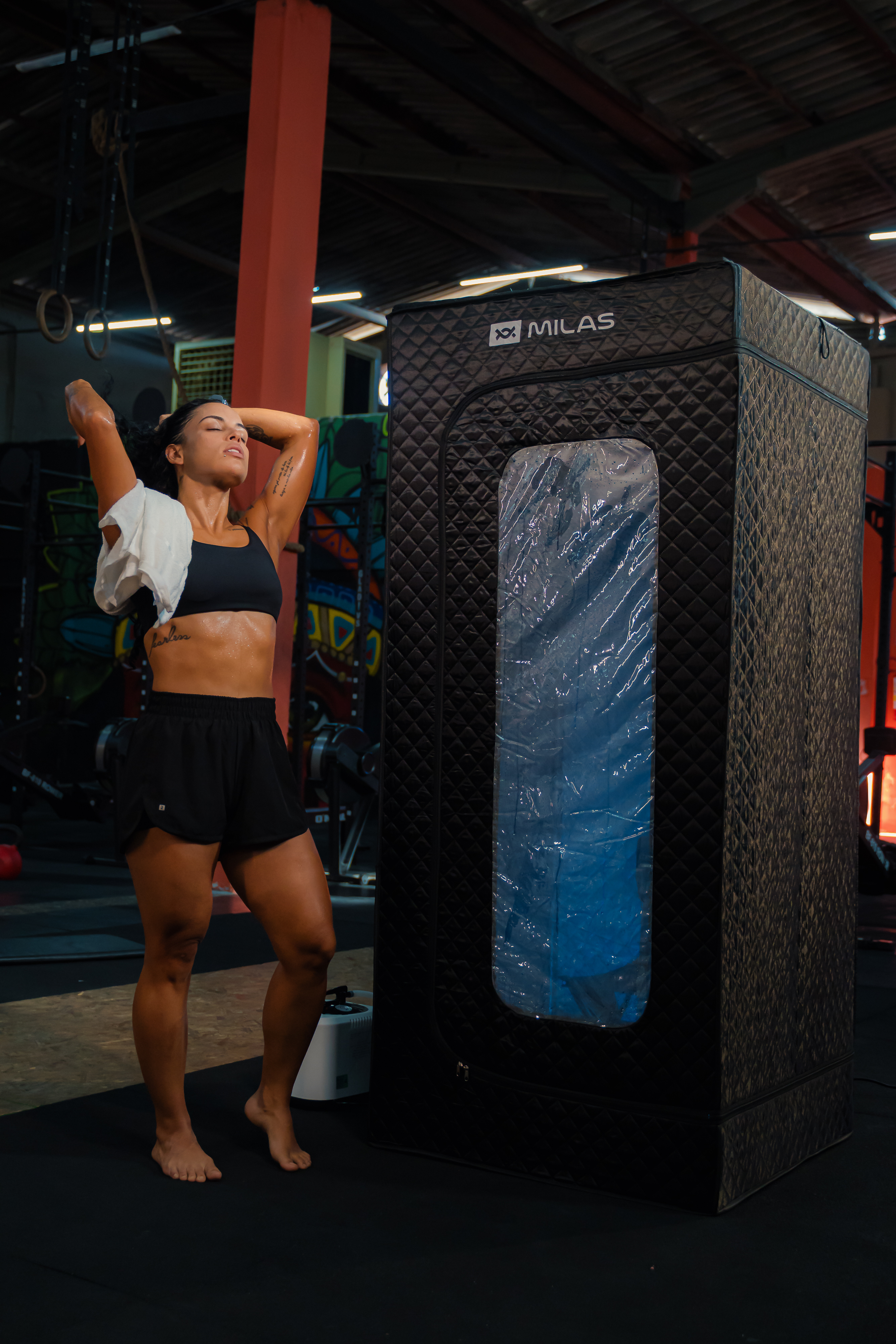 Sauna Portátil Milas montada com máquina de vapor